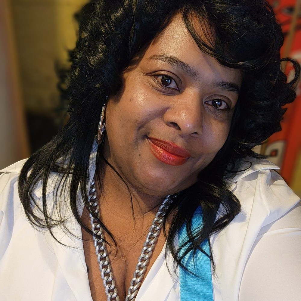 Meet your Posher, Tiffany